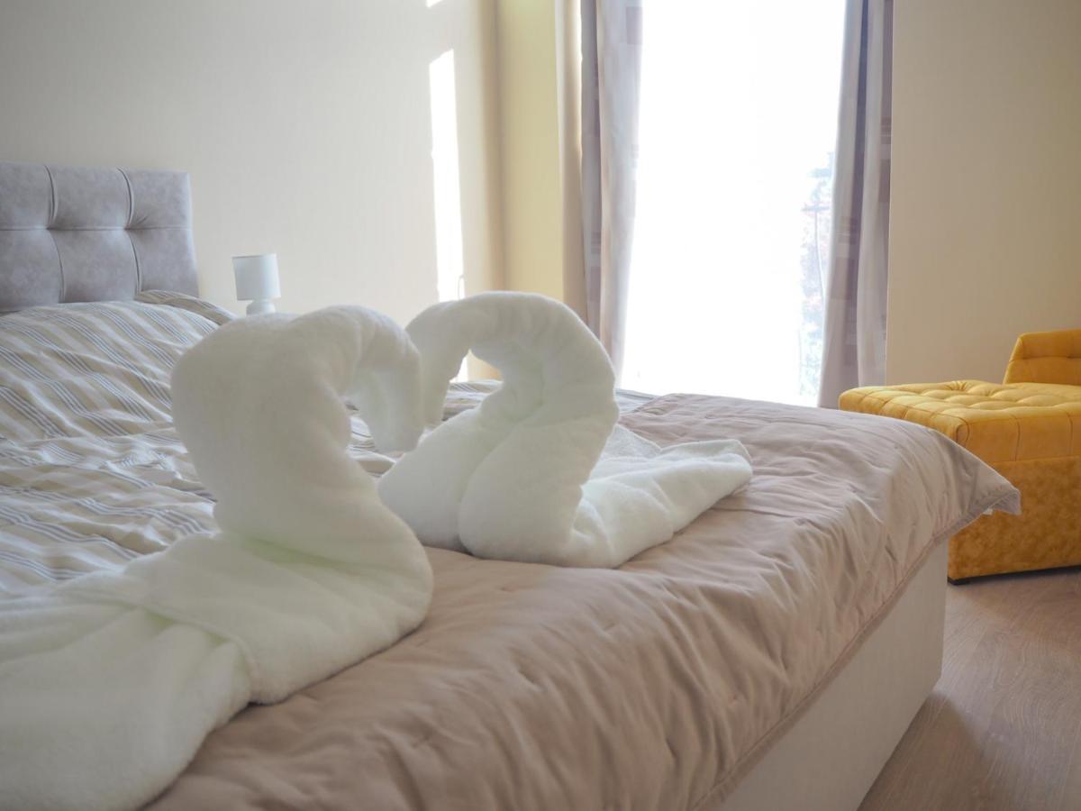 Holiday Apartmanhaz Harkány Buitenkant foto