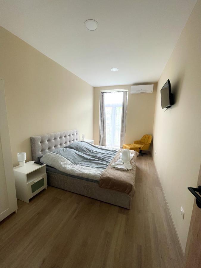 Holiday Apartmanhaz Harkány Buitenkant foto